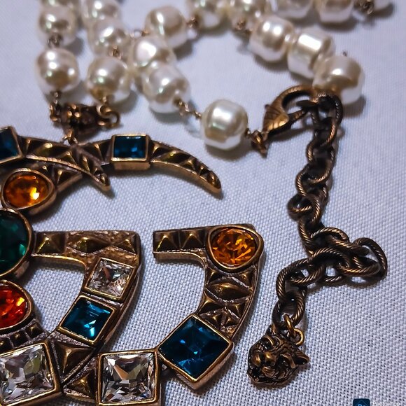 Vintage multicolored, crystal rhinestone, Gucci, necklace and earring set - Picture 9 of 14
